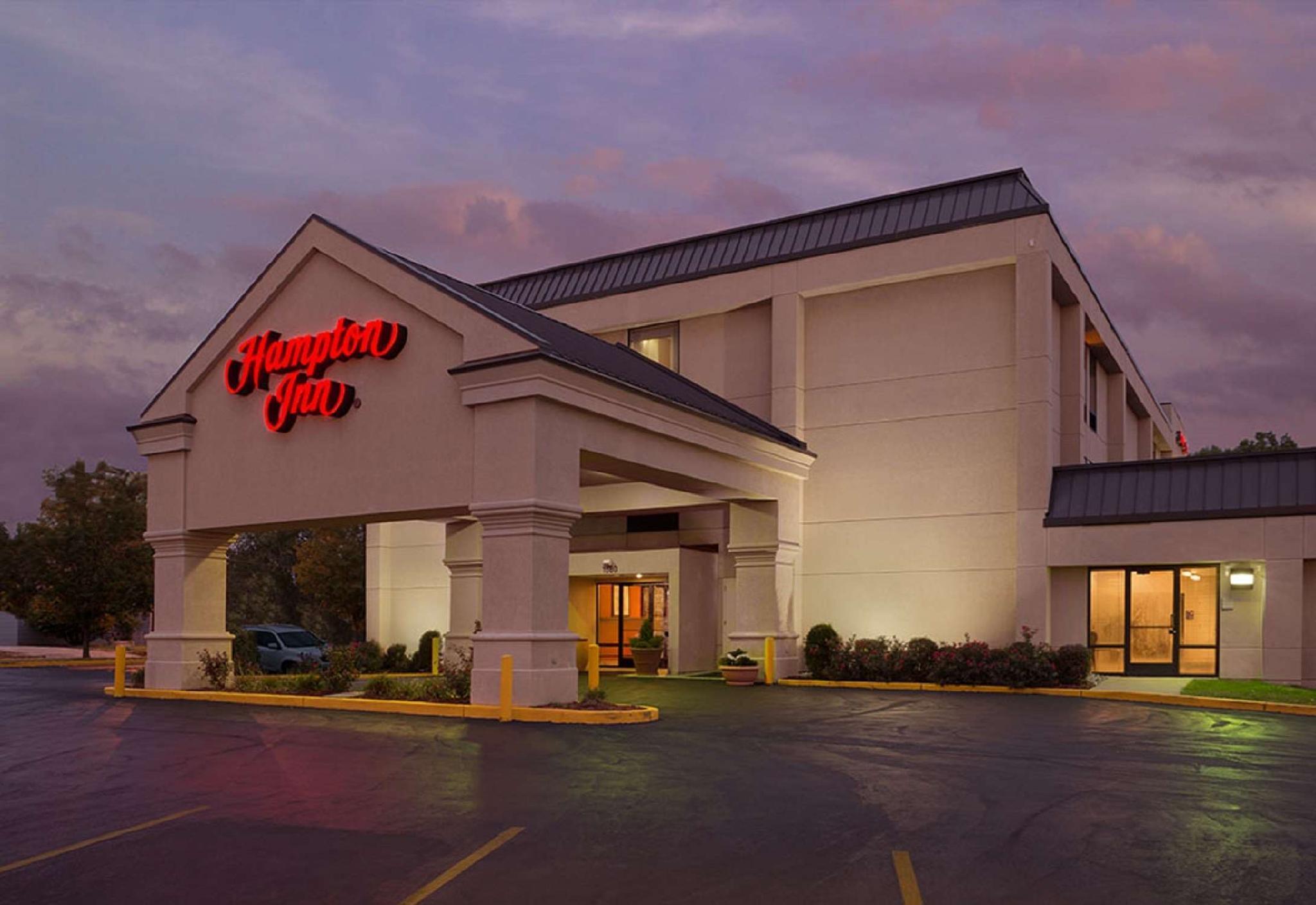 La Quinta Inn&Suites by Wyndham St Louis Route 66 Windsor Springs Extérieur photo