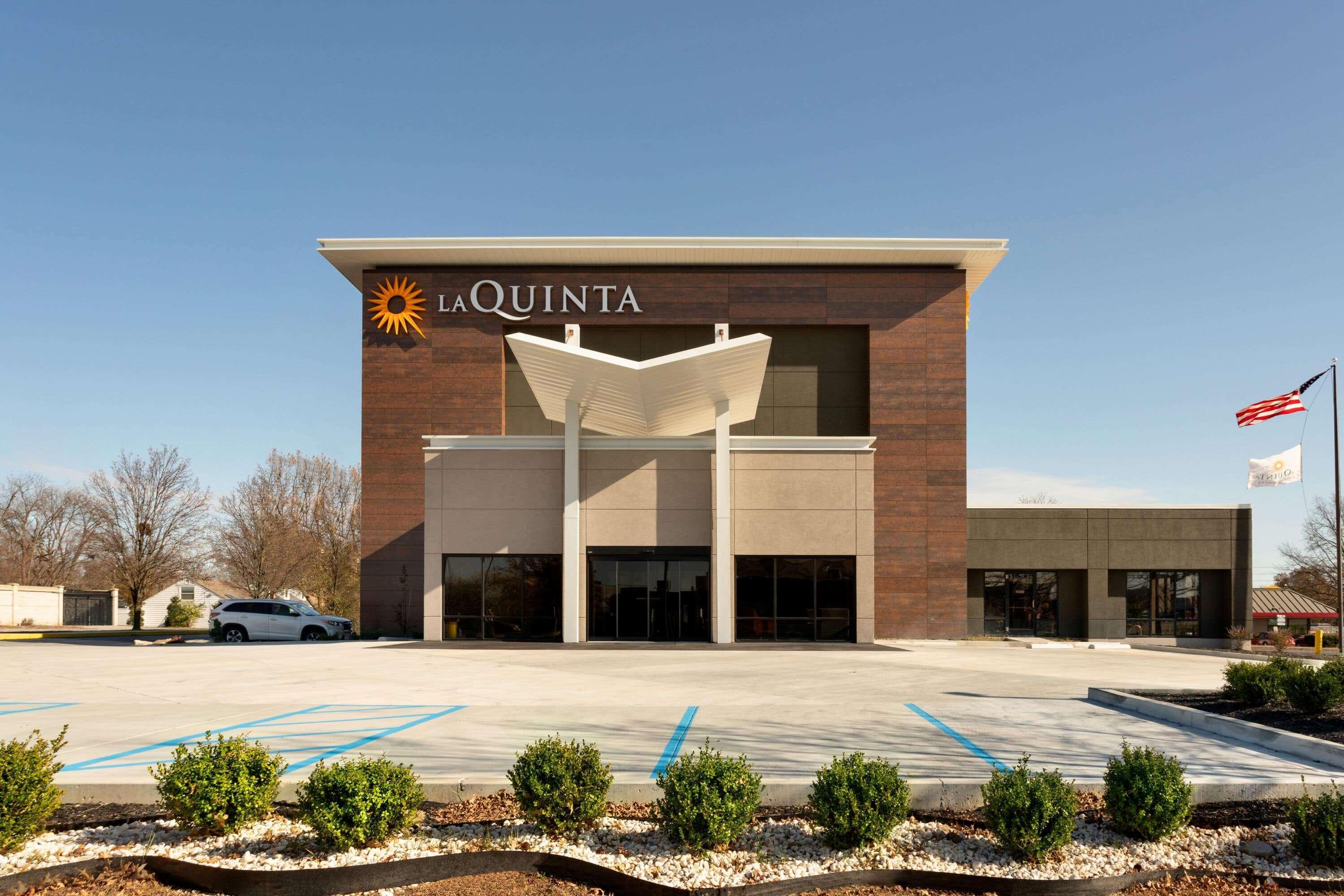 La Quinta Inn&Suites by Wyndham St Louis Route 66 Windsor Springs Extérieur photo