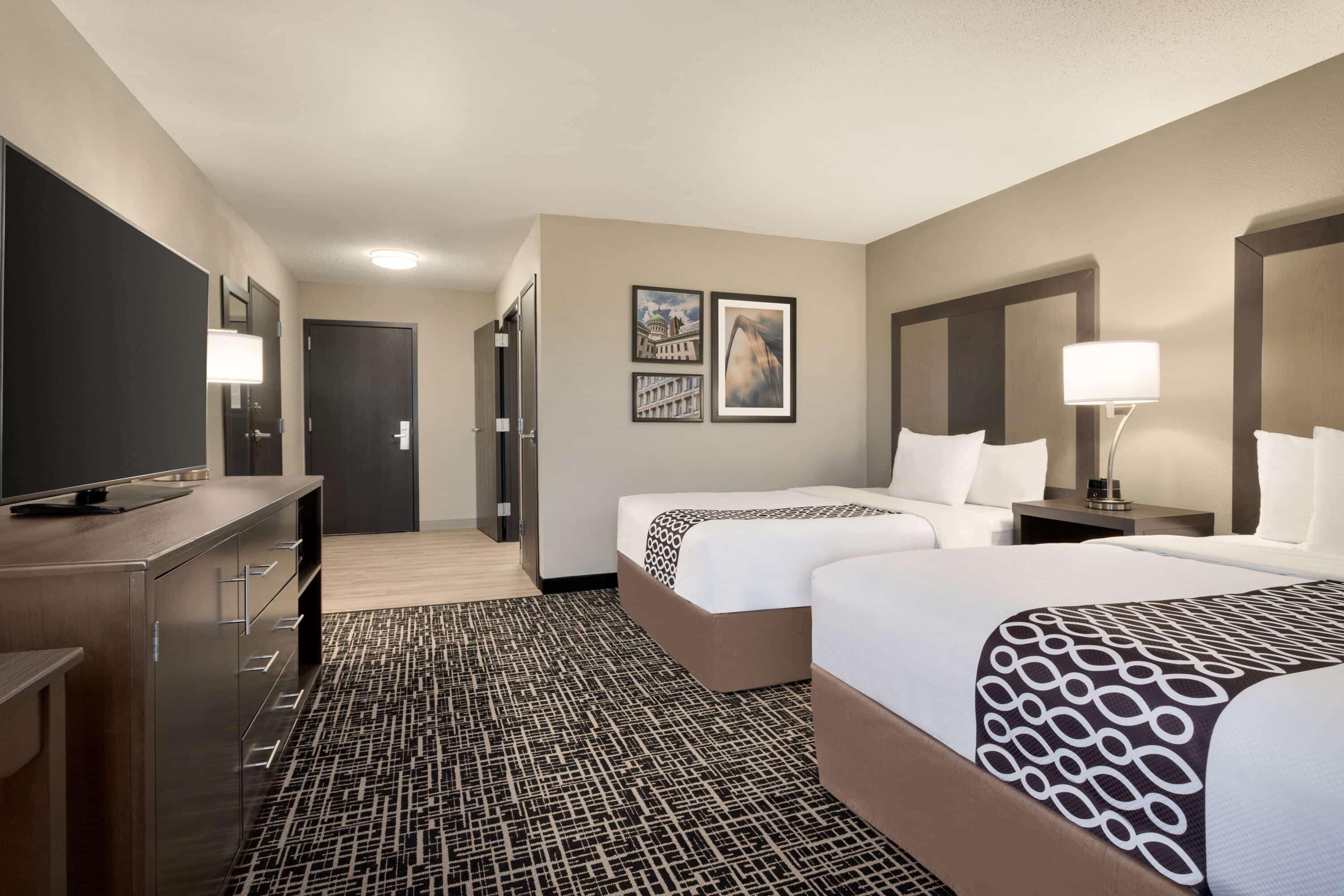 La Quinta Inn&Suites by Wyndham St Louis Route 66 Windsor Springs Extérieur photo